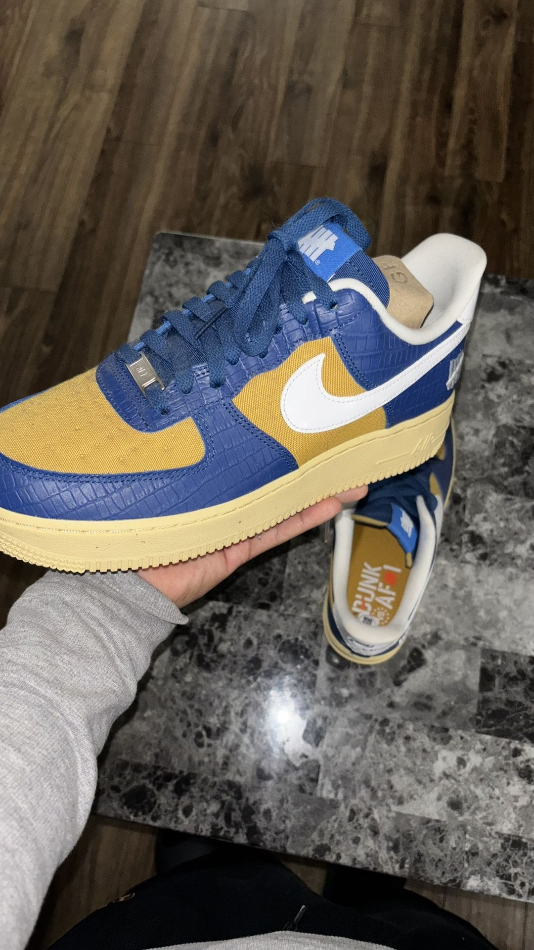 NIKE DUNK LOW UNDEFEATED