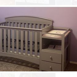 Crib With Changing Table