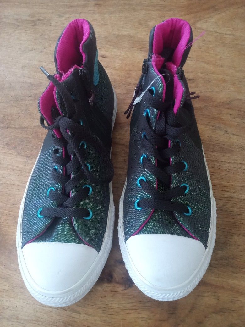 CONVERSE SHOES WOMEN SIZE 3.5