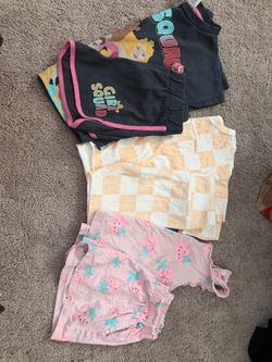 Little girl sets 5t