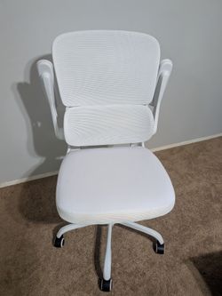 Clean office or game chair