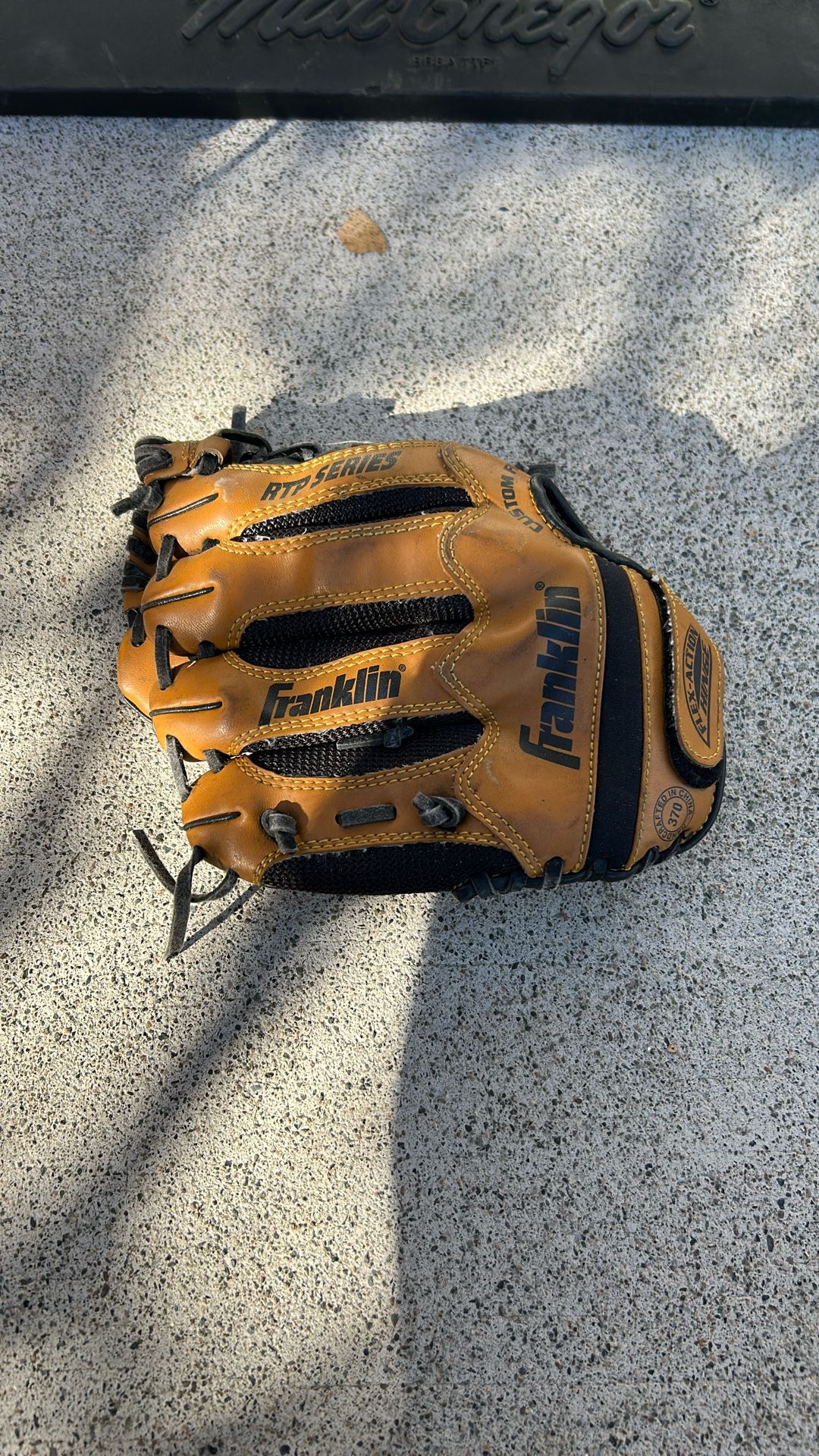 Franklin Baseball Glove