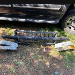 Grill/headlights 2006 Chevrolet Suburban