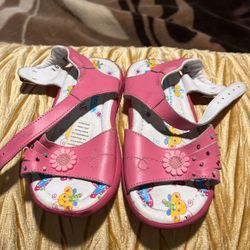 Pink Comfy Sandals Size 8