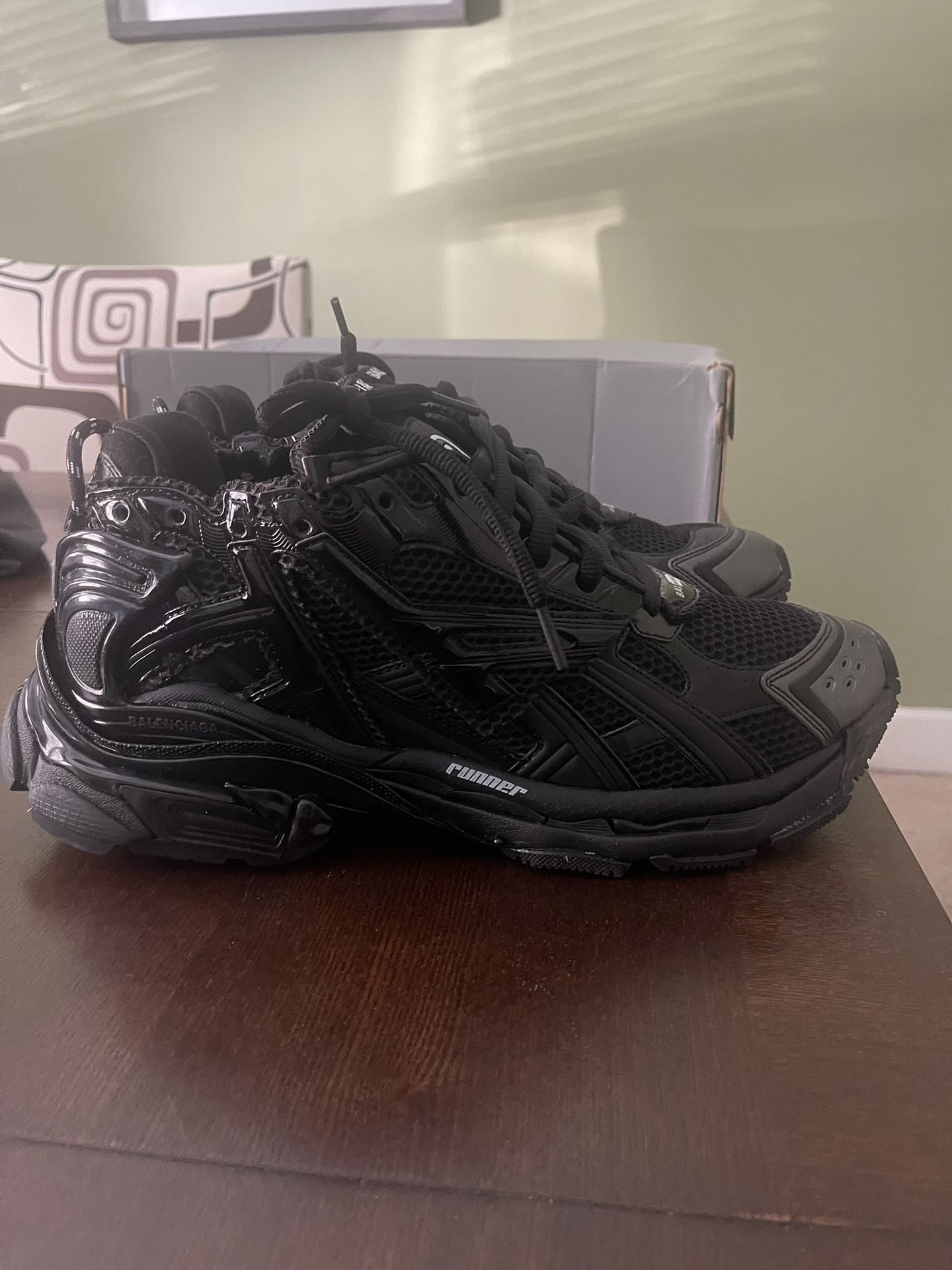 Balenciaga runners