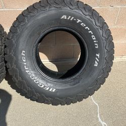 BF Goodrich K02 33 12.50 R 15 LT