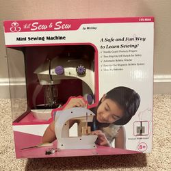 Mini Sewing Machine