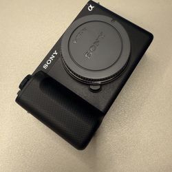 Sony ZV-E1 - Body Only