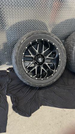 Hardrock Wheel with Open Country Tire