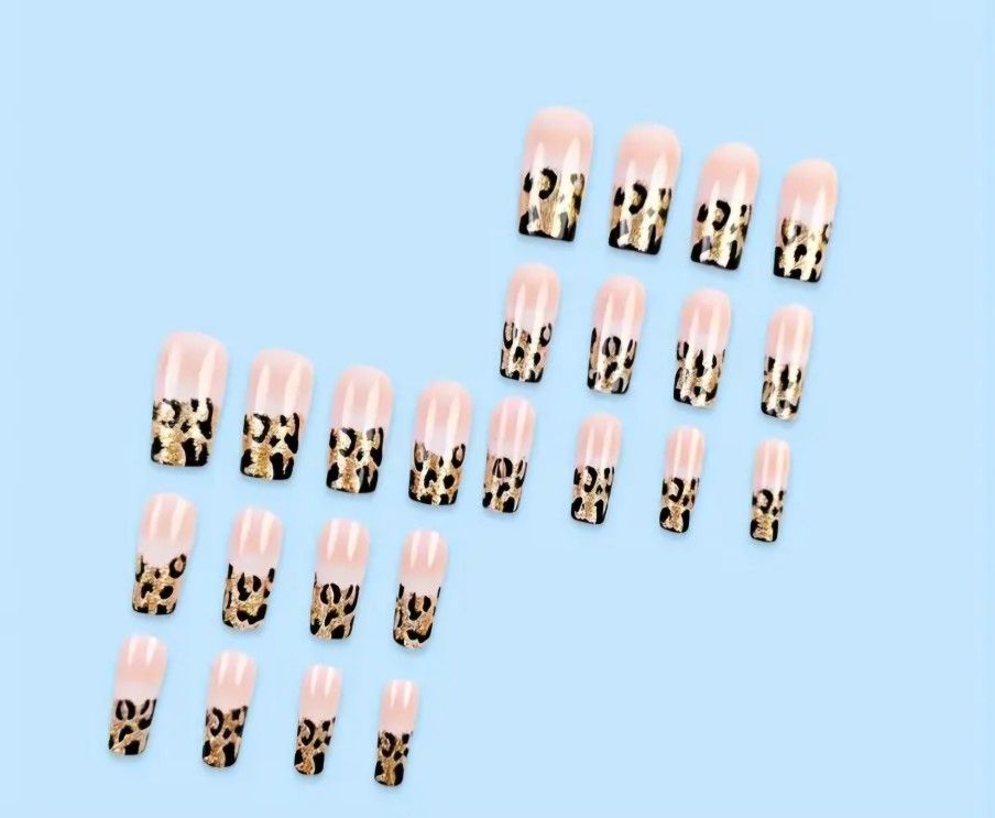 24 Pcs LEOPARD PRINT FRENCH STYLE NAILS W/ FREE GIFT EARRINGS SET( LIMITED FREE GIFT OFFER)