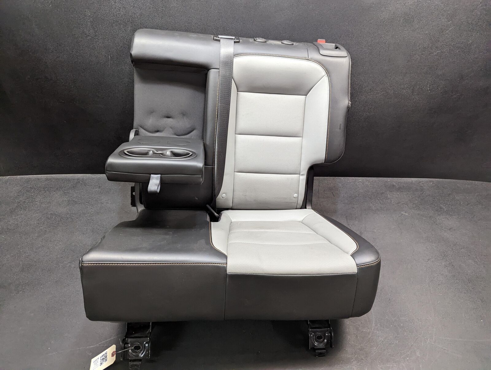 Rear Left Seat Leather 2018 GMC Terrain 84088768 2019 2020 2021 (G2078)