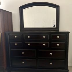 Draw Dresser and Mirror