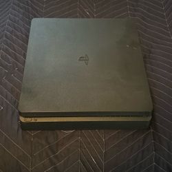 PS4 Slim