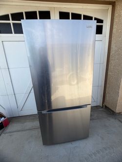 Vissani Stainless Steel Refrigerator