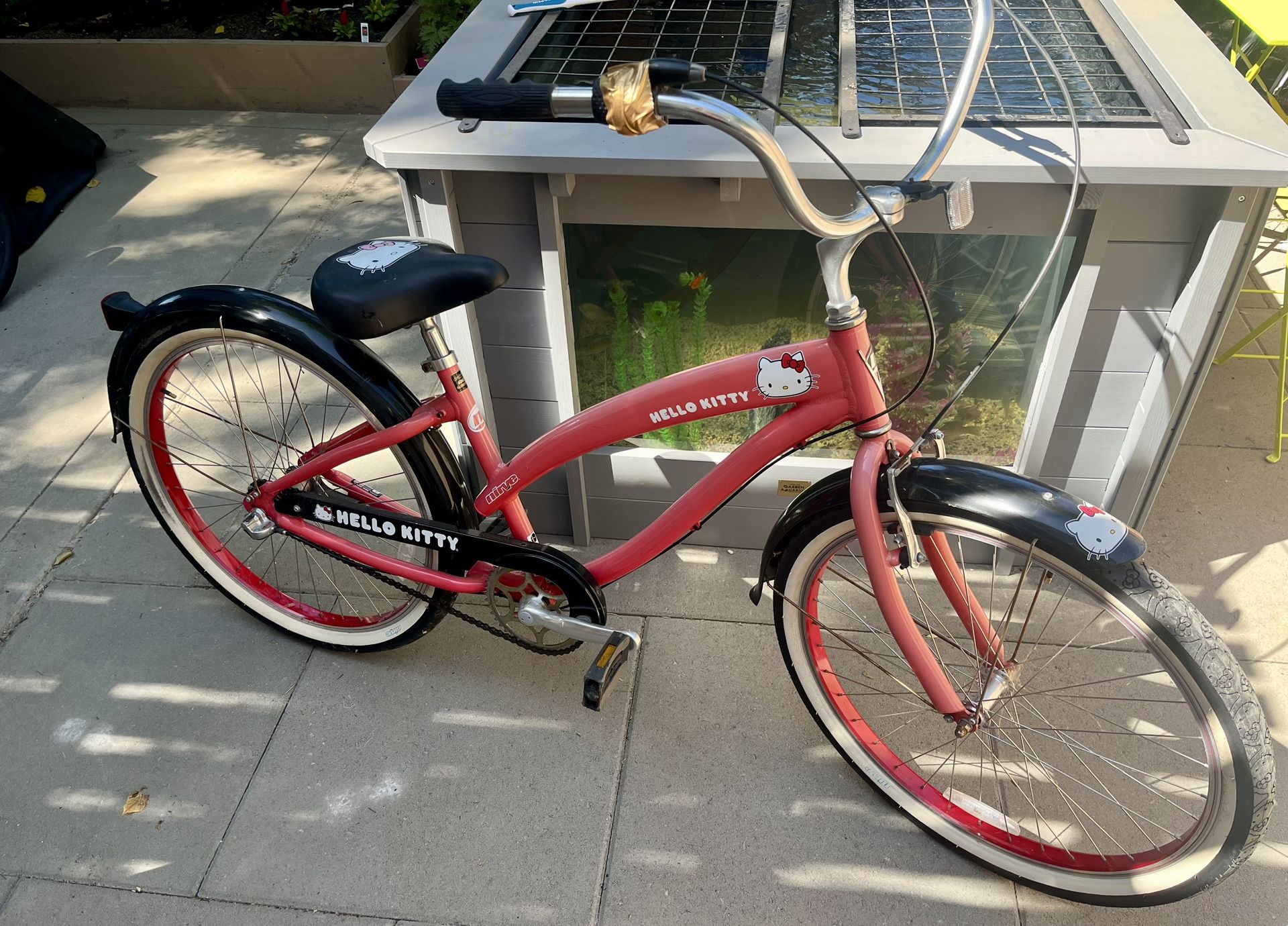 Hello Kitty Beach Cruiser Bike Single Speed