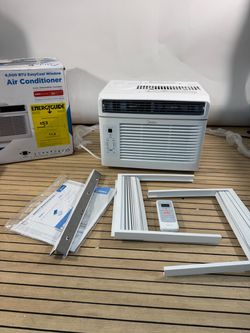 Midea 6000 BTU EasyCool Window Air Conditioner, Cools, Circulates and Dehumidifies up to 250 Sq. Ft.