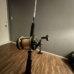 Penn Long Beach Rod With Shakespeare Bait caster Reel 