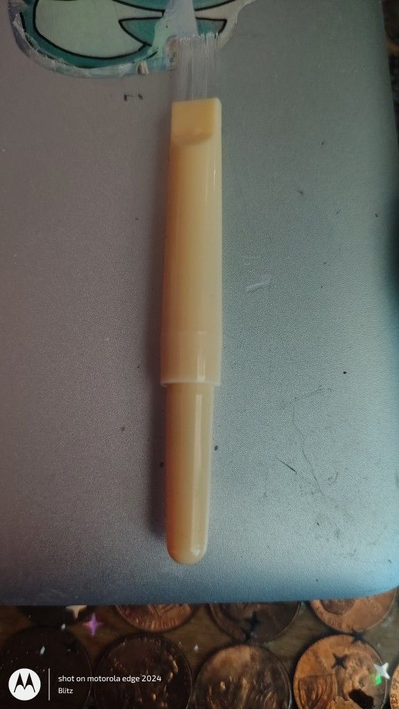 Pistro Seam Ripper W/ Brush