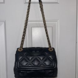 Tory Burch Leather Quilted Bag. 