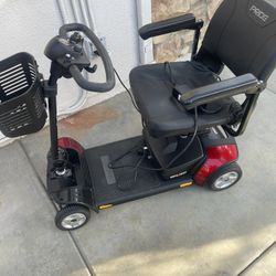 Pride Mobility 4 Wheel Scooter GoGo Elite Traveler 
