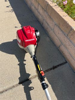 GX25 Honda 4 stroke weed eater Runs On Straight Gas In Excellent Condition  Runs Perfect With No problems Rare Unit its Hard To Find
