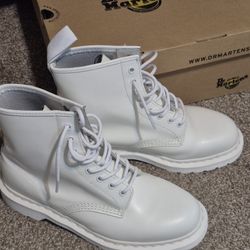 White Dr Martins Boots Unisex 10M & 11W