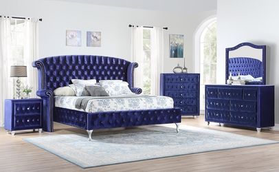 5 PCs queen bedroom set