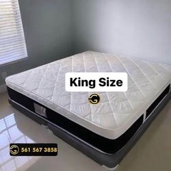 NEW Mattress King Size Plush Pillowtop With Box Spring // Offer  🚚
