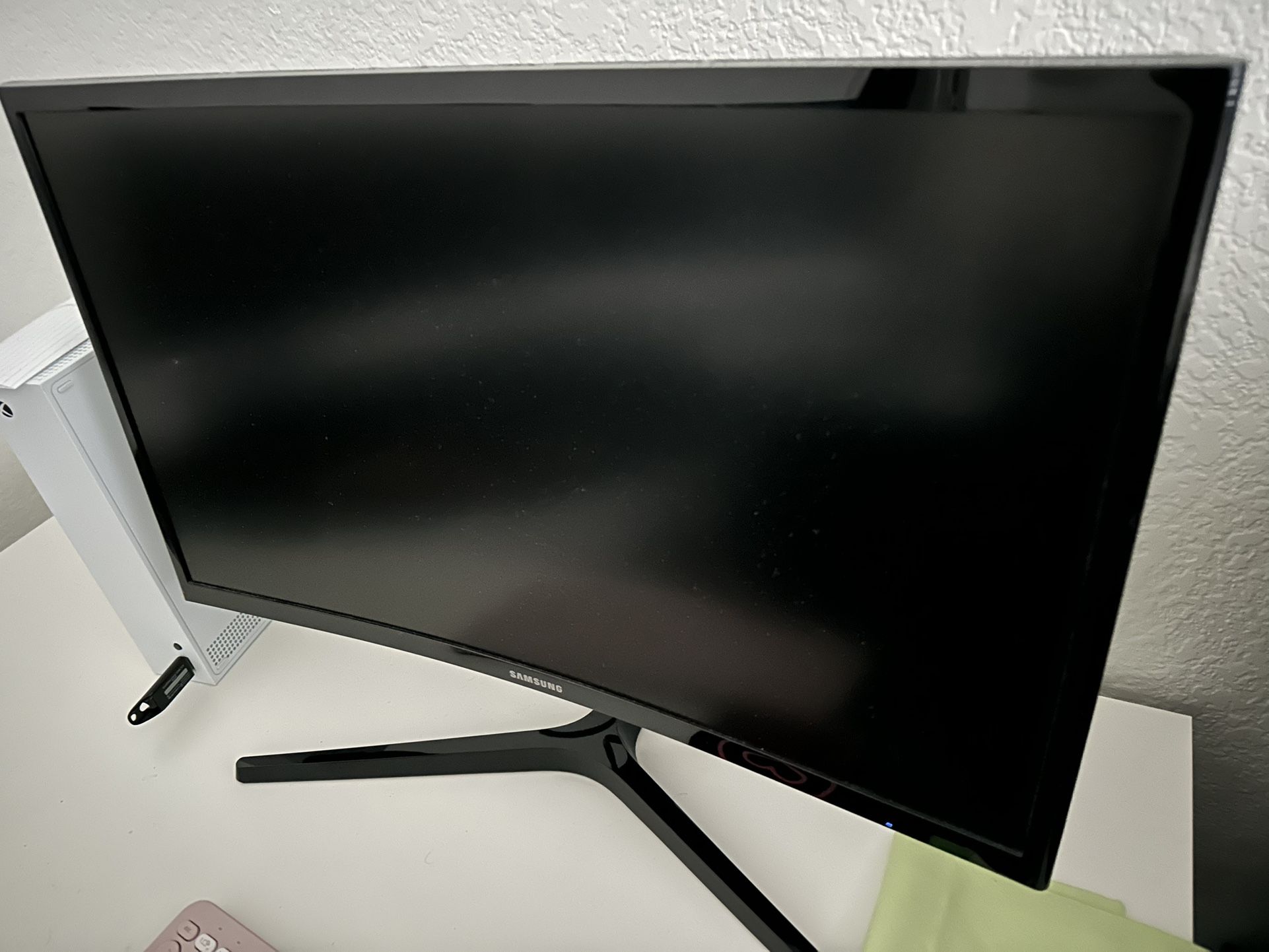 Samsung Curve Monitor