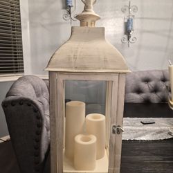 Indoor /Outdoor Lantern 23" w/3 flameless candles with timer