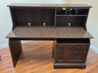 Computer Desk 60"x24"x48"