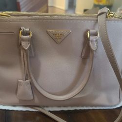 Vuitton Sac Plat BB Bags 2 2 women bag for Sale in Houston, TX - OfferUp