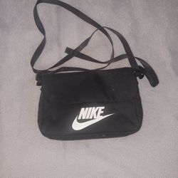 NIKE BACK