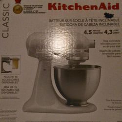 Mixer With 10 Different  Blend Attachments 