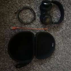 JBL head Phones 
