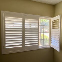 Interior Window Shutters - Blinds, Shades, Sliding & French Doors, Persianas De Madera IG: @astro_shutters / CALL OR TEXT ANYTIME! (951) 573-2560 