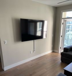 LG 70” 4K UHD Smart TV (Great Condition)