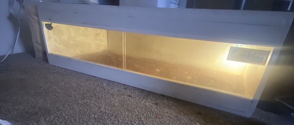 Reptile Enclosure 