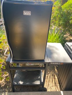 Mini fridge
