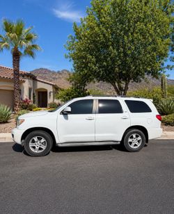 2016 Toyota Sequoia
