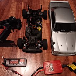 RC KYOSHO FAZER-MKZ SKYLINE 200GT