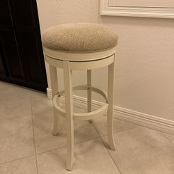 1 Beautiful Bar Chair For Decoration- Only $99