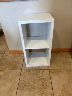 White 2-Cube Storage Shelf / Small Bookcase