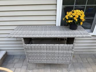 Outdoor Patio Wicker Bar