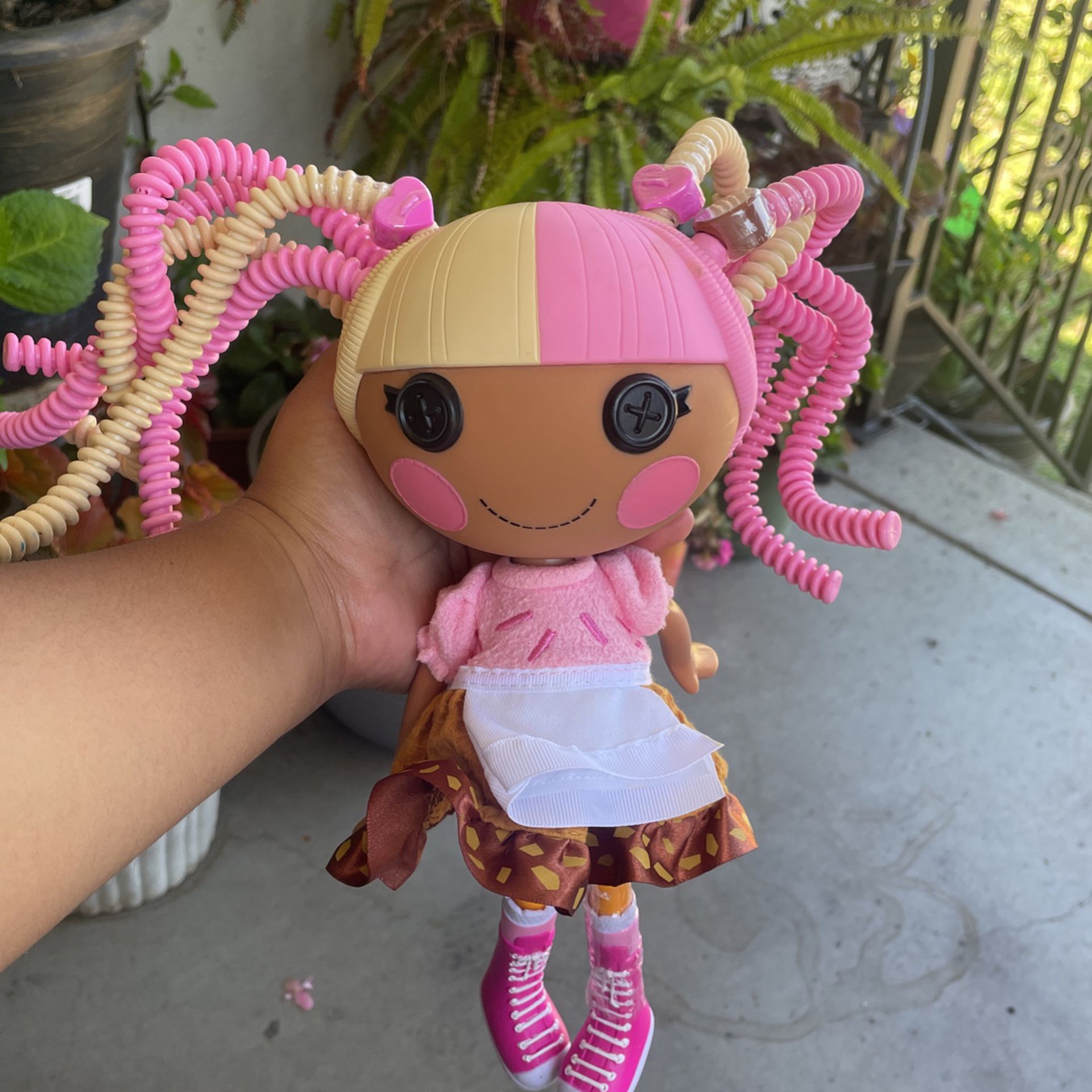Lalaloopsy  Silly Hair doll