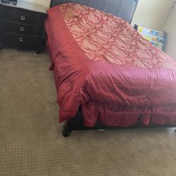 Queen Size Bedroom Set
