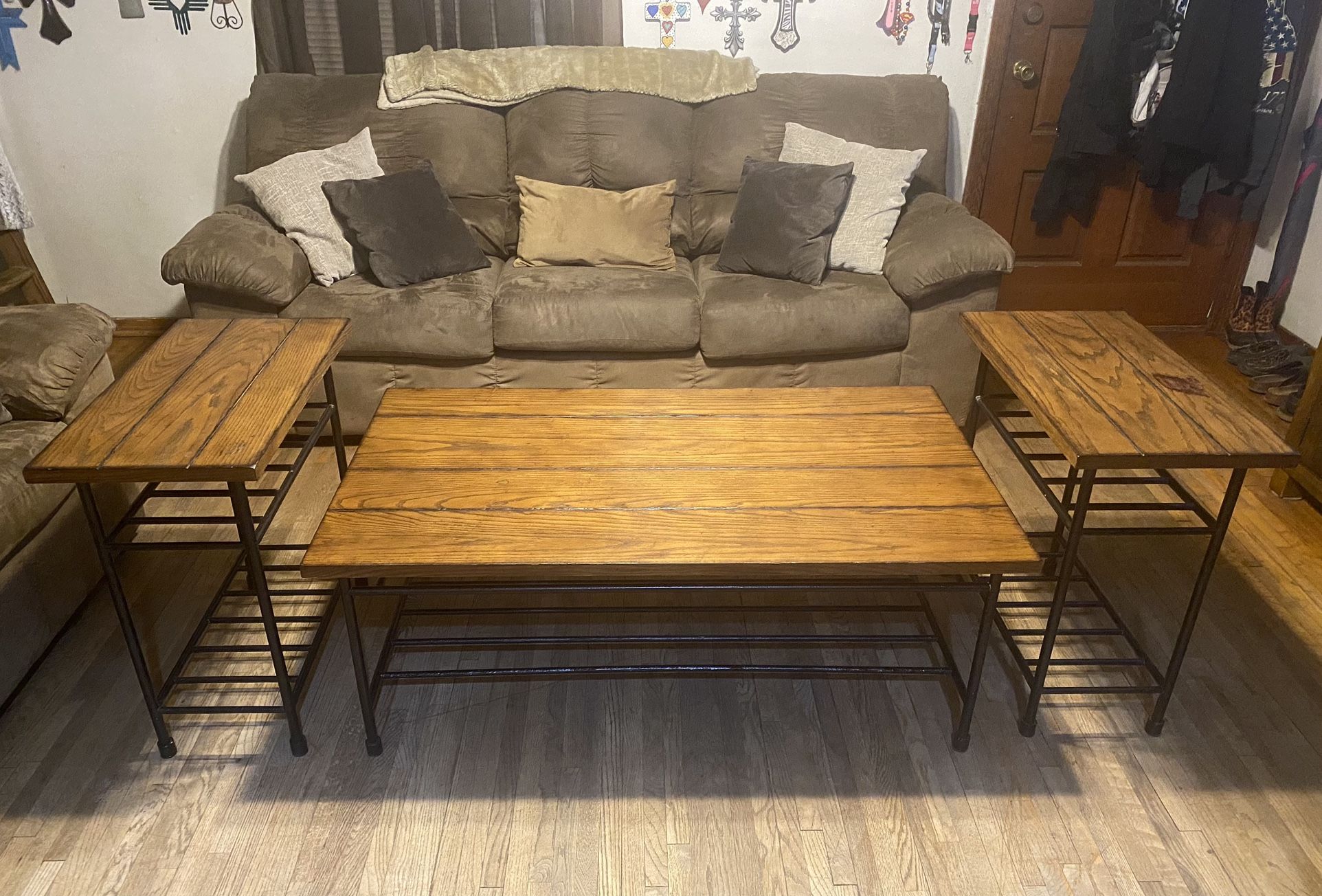 COFFEE TABLE WITH 2 END TABLES SET