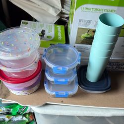 Glass & Plastic Tupperware & Plastic Cups 