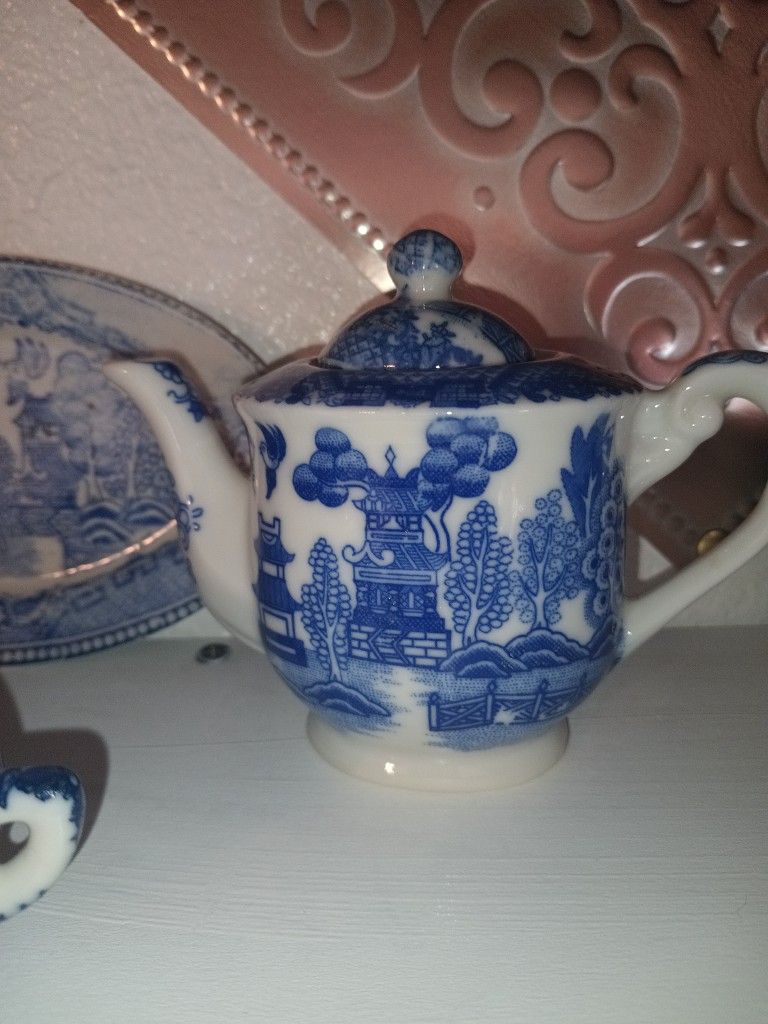 Vintage Child's Tea Set. 48 Pieces!