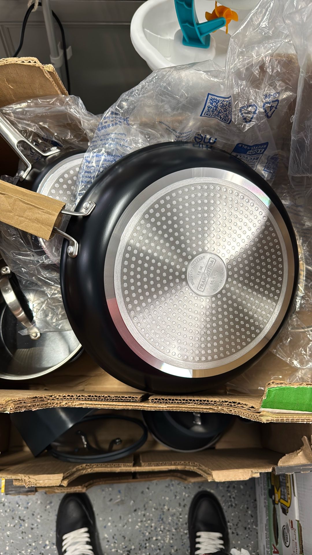 TRAMONTINA pots and pants set